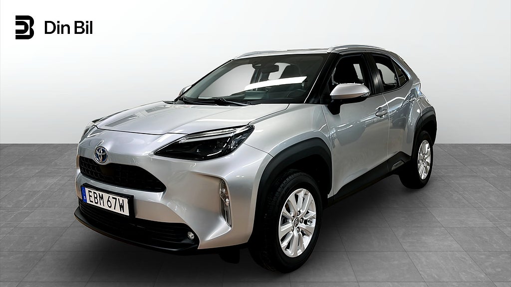 Toyota Yaris Cross Hybrid e-CVT 116hk/Active/backkamera/S+V-Hjul