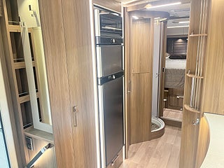 Husbil-integrerad Kabe IMPERIAL 910 QB 18 av 31