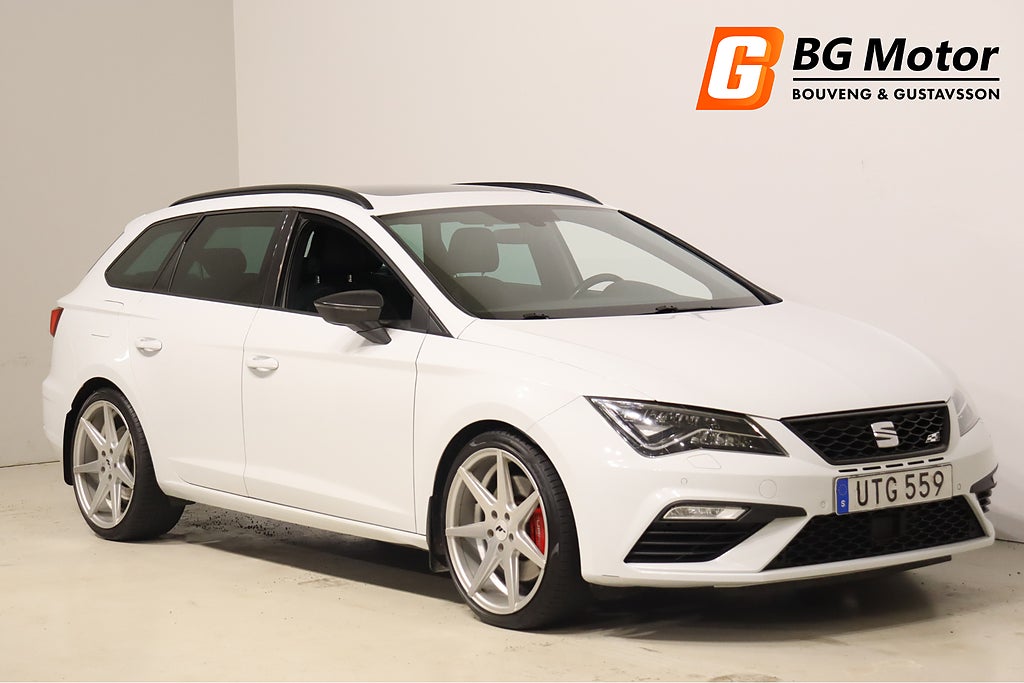 Seat Leon ST Cupra 2.0TSI 301HK 4Drive Panorama/Kamera/Sportavgas