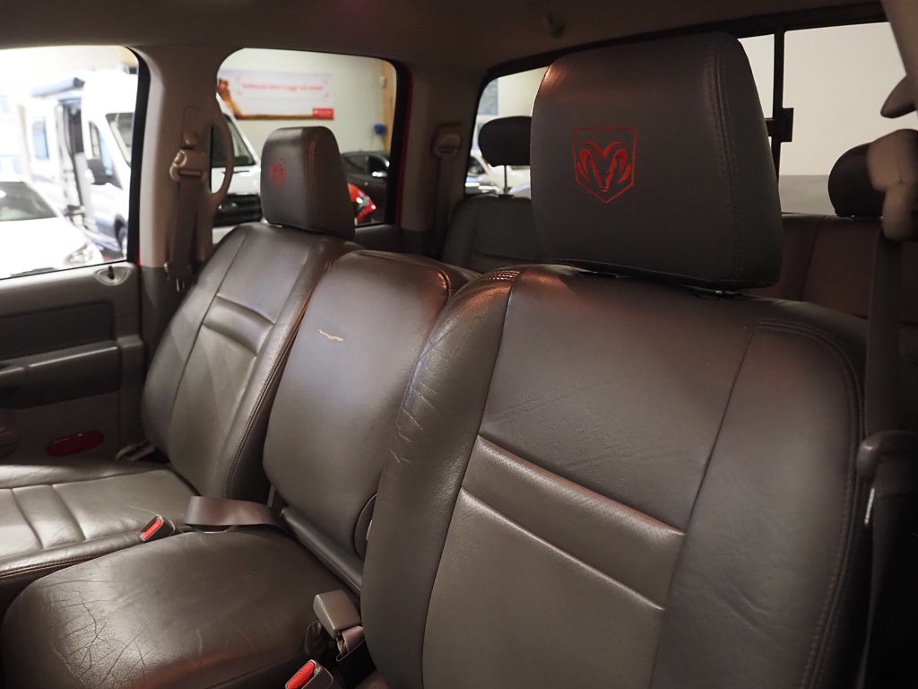 Dodge RAM 1500 Quad Cab 4.7 V8 238hk Lone Star | Dragkrok | 2006