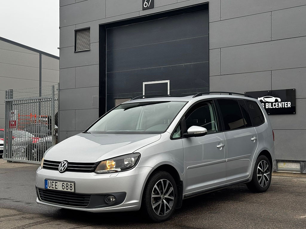 Volkswagen Touran 7-seater 1.6 TDI DPF BMT Masters  ny besiktigad pano 
