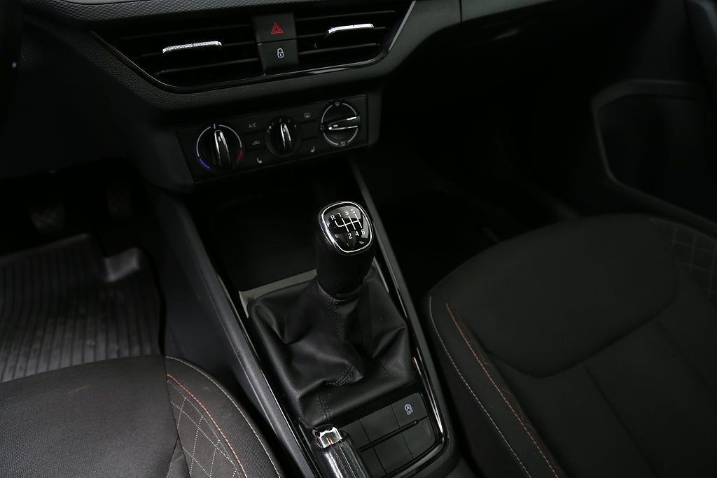 Skoda Kamiq 1,0 TSI Ambition 115hk Kamera Panorama Drag 2021