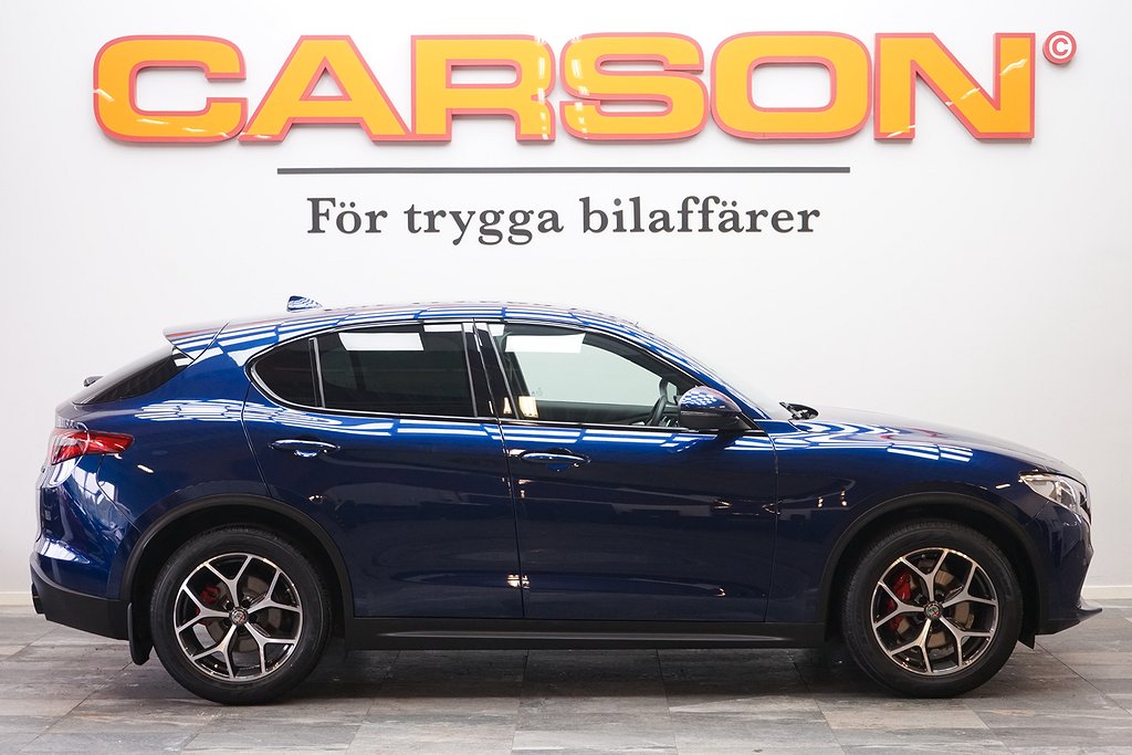 Sprint 2.0 TBI Q4 Navi Läder Veloce
