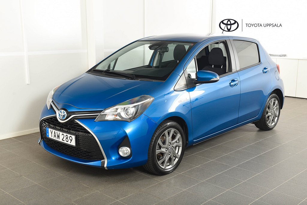 Toyota Yaris 1,5 Elhybrid Intense Edition M-värmare