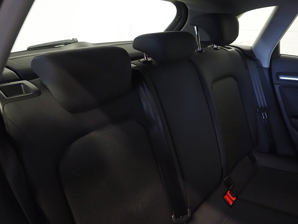 Audi A3 Sportback 1.4 TFSI S Tronic 150hk Comfort | P-Sensorer 2017