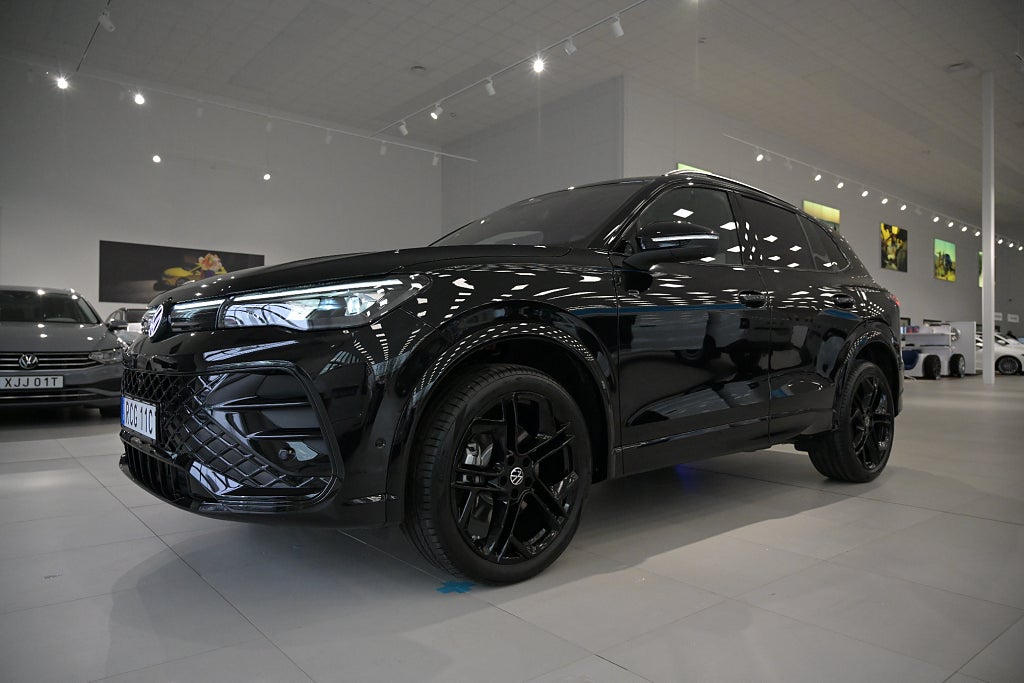 Volkswagen Tiguan 2.0 TDI 4M R-Line Edition *FULLUTRUSTAD*