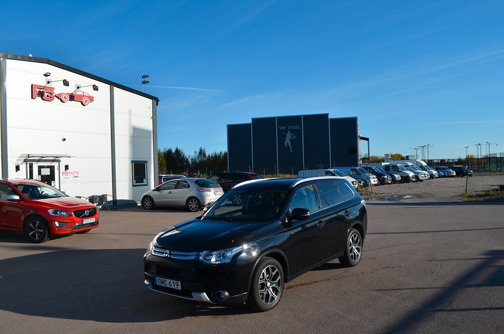 Mitsubishi Outlander 2.2 Di-D 4WD 150 hk Business 7-sits