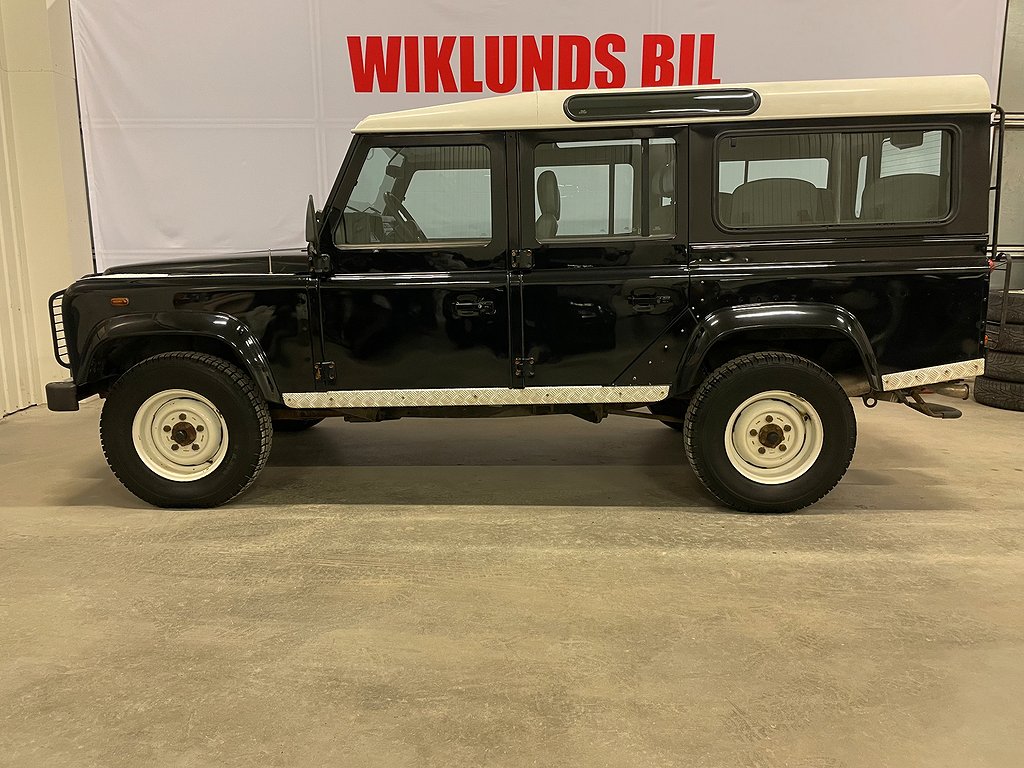 Land Rover Defender 110 Kombi 2.5 TD5 4x4 9-Säten Svensksåld 2-ägare Lågmil 