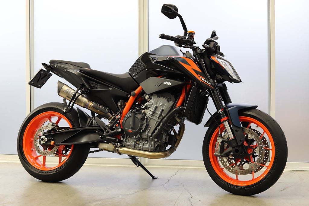 KTM 890 Duke R - Tech Pack
