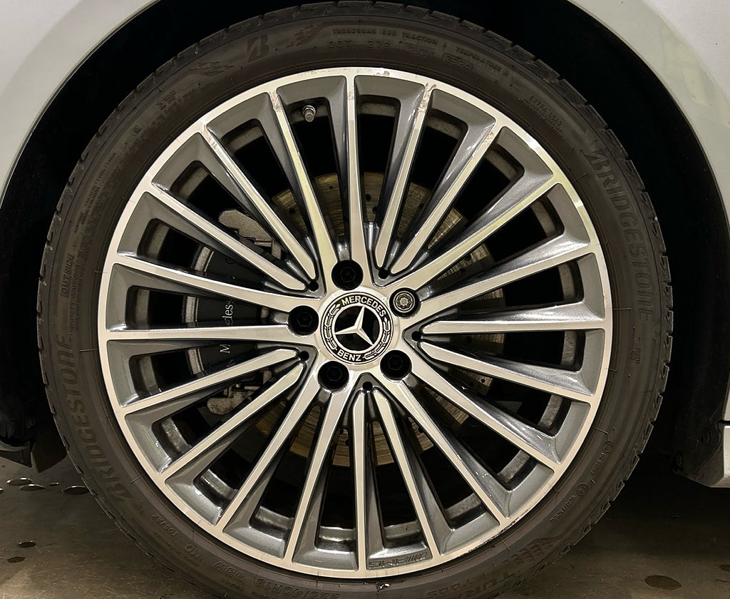 Mercedes-Benz CLA 200 AMG Sportpaket Premium Värmare 19tum - bild 6