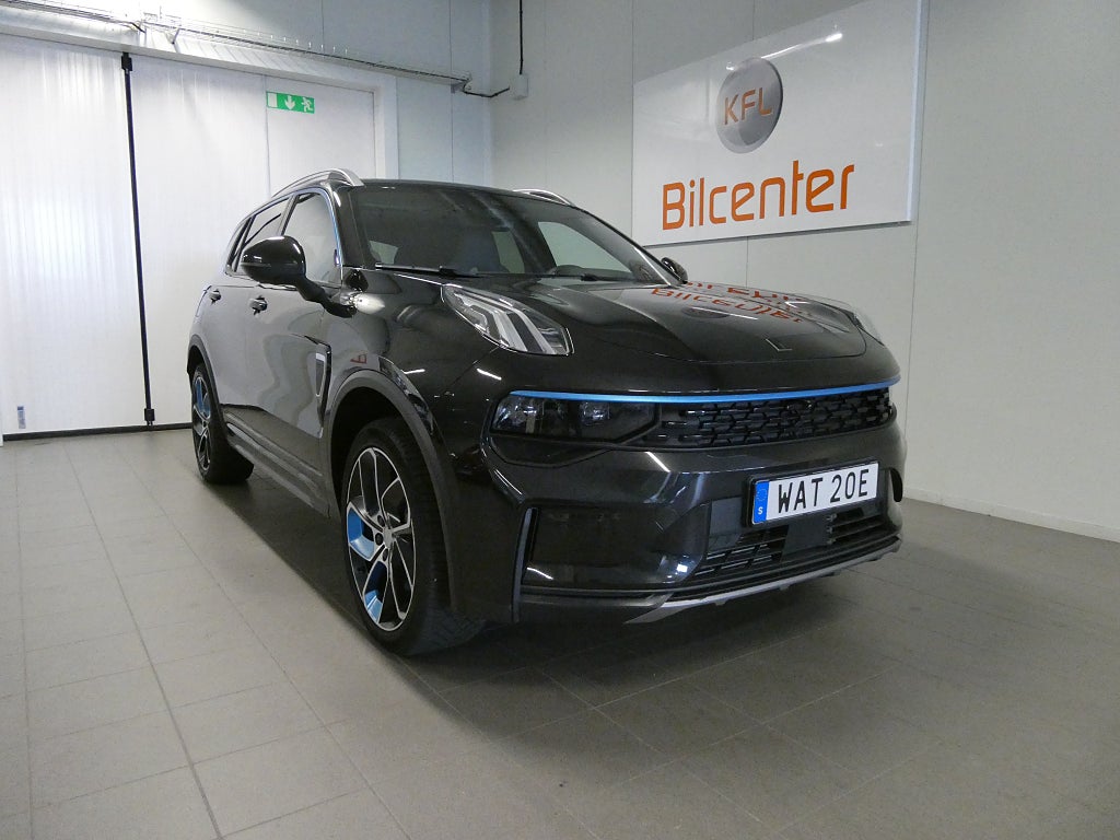 Lynk & Co 01 PHEV Aut-Kamera-Navi-BLIS-Pano-Värmare-70KmRange-SoV