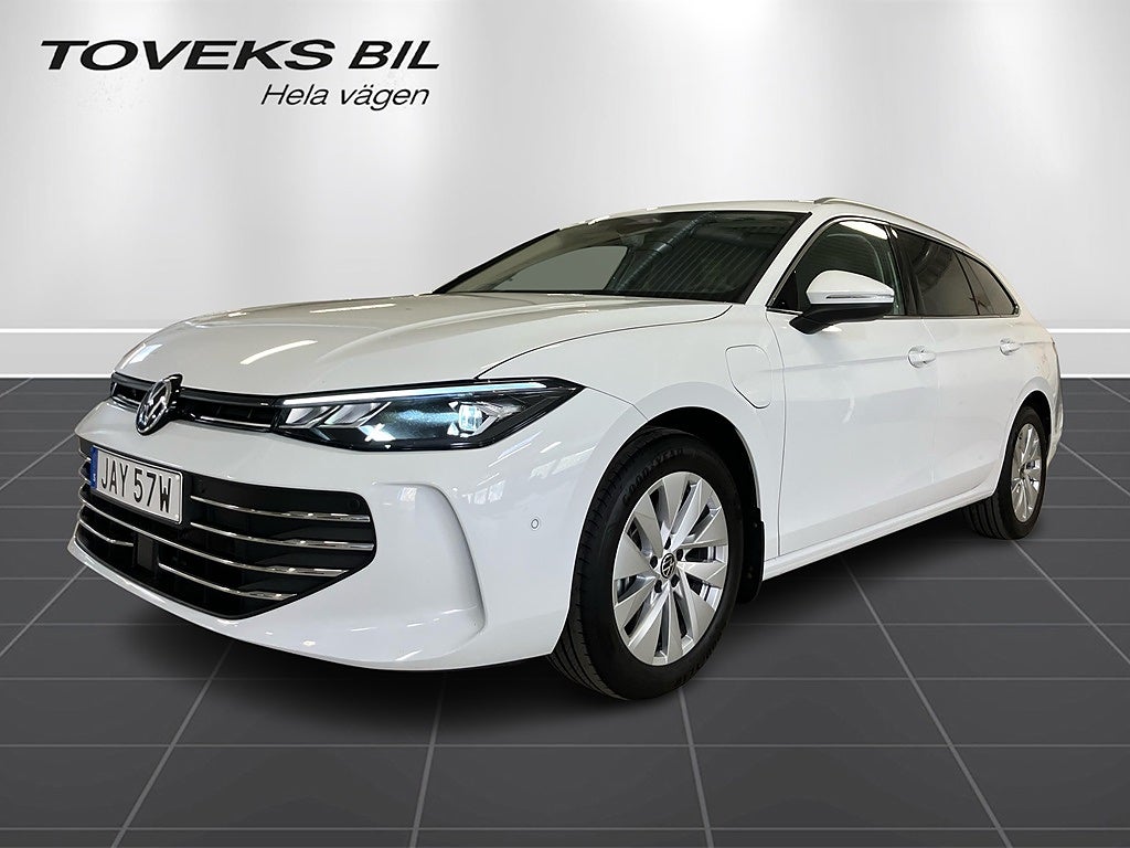 Volkswagen Passat 1,5 TSI eHybrid/204Hk/Drag/Serviceavtal 6000 mil