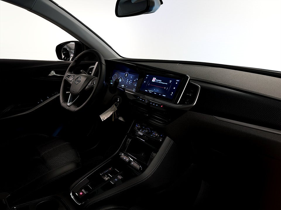Bild på Opel Grandland X GS 1.2 PT 130hk Aut - B-KAMERA, CARPLAY