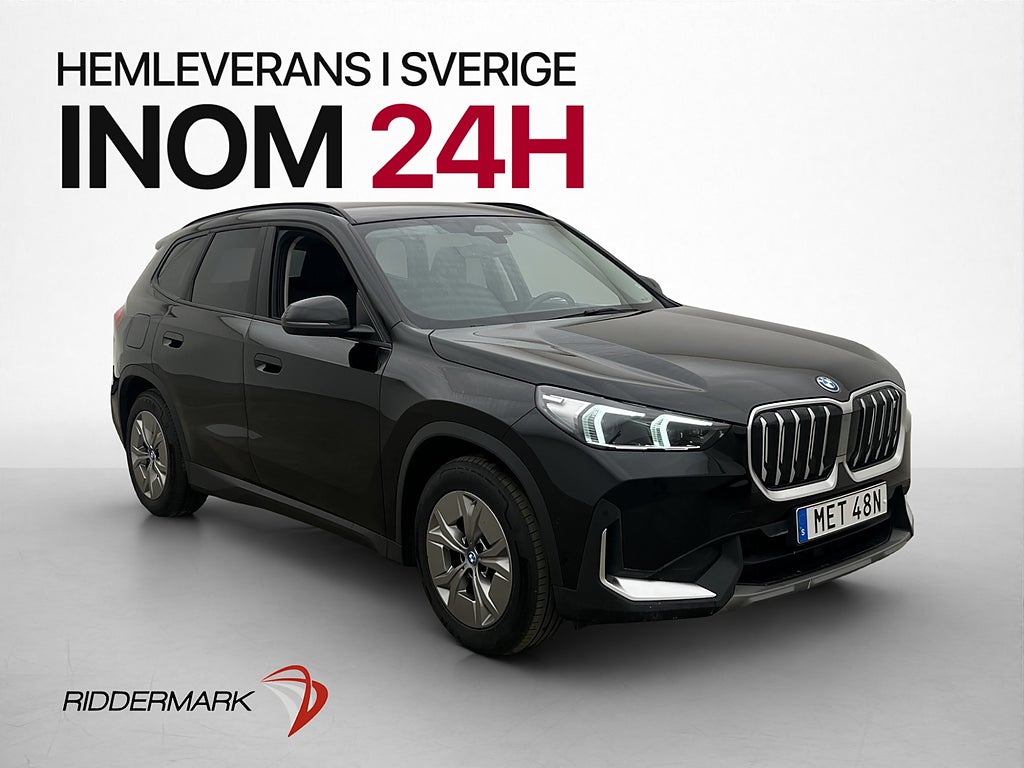 BMW iX1 xDrive30 Dragkrok Kamera Widescreen CarPlay MOMS