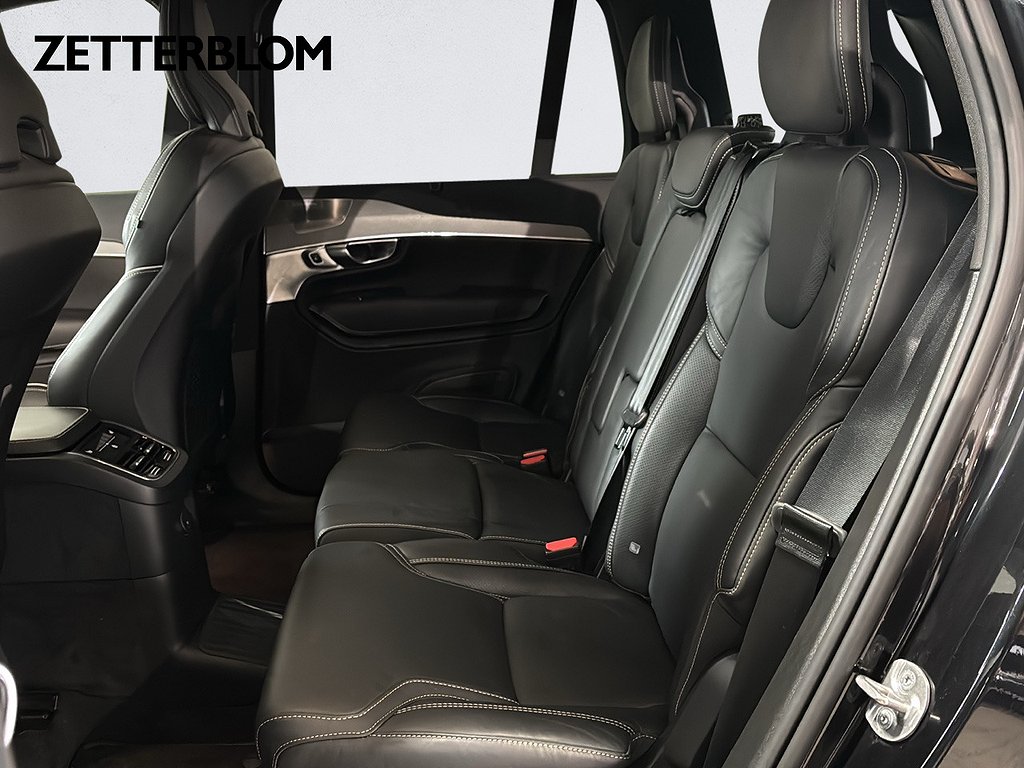 SUV Volvo XC90 9 av 15