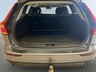Volvo V60 D4 AWD Momentum Drag Dvärme Bkamera Navigation S&V-däck – bild 12