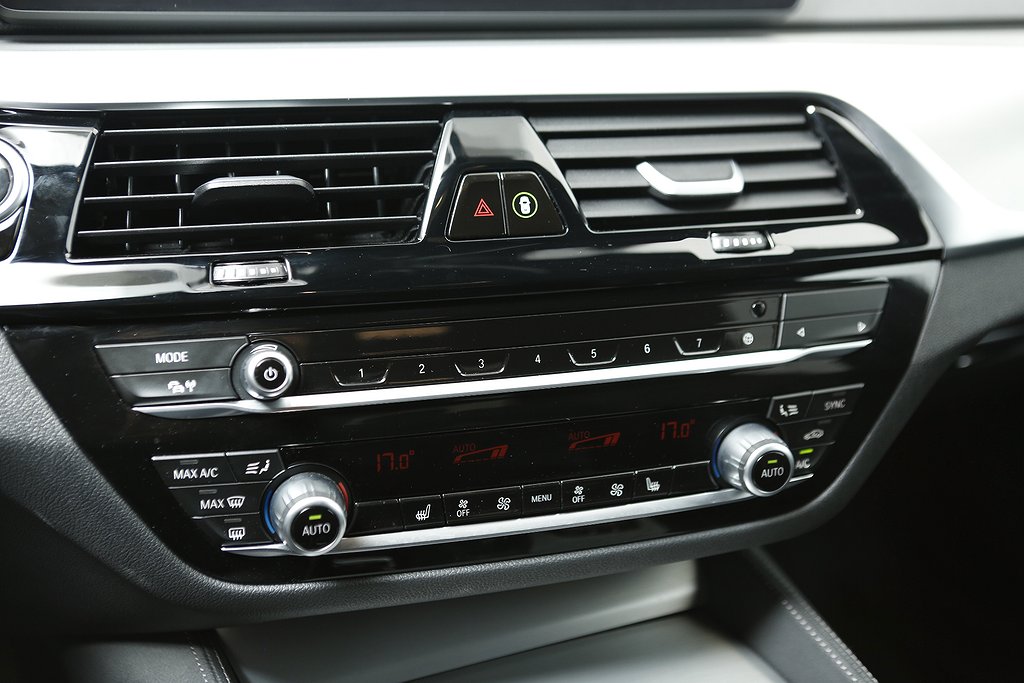 BMW 530e xDrive Plug-in 292hk Touring M Sport Aut H/K Drag 2023