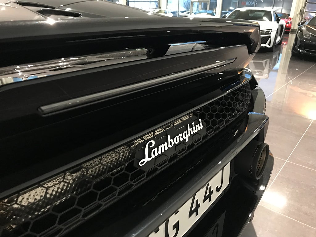 Lamborghini Huracán 2022 - miniatyr 9