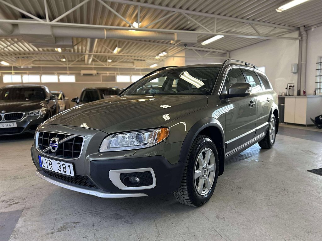 Volvo XC70 D5 AWD 215hk Drag D-Värm Navi Kamrem bytt PDC