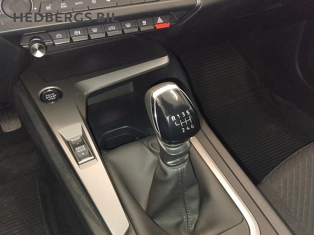 Peugeot 308 1.2 PureTech Allure 110HK thumbnail