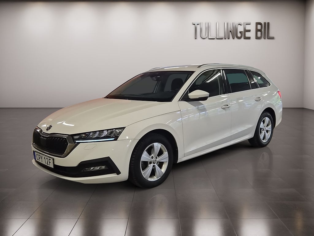 Skoda Octavia Kombi 1.5TSI Ambition Drag P-Värmare Backkamera CarPlay