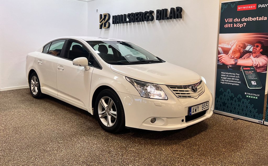 Toyota Avensis Sedan 1.8  MultidriveS Nyservad/Motorvärmare 