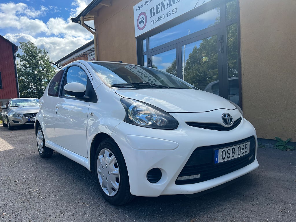 Toyota Aygo 5-dörrar 1.0 VVT-i,1 Brukare.Ac Bes/Avb:-566 kr/mån