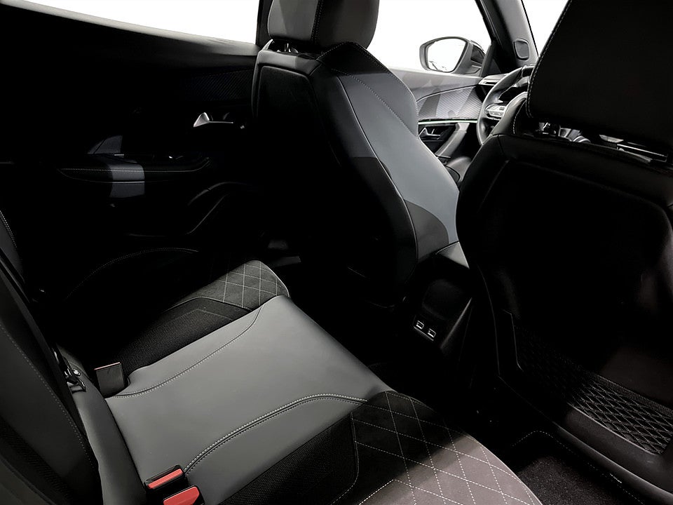 Bild på Peugeot E-2008 GT Pack 50kWh 136hk Aut B-KAMERA CARPLAY