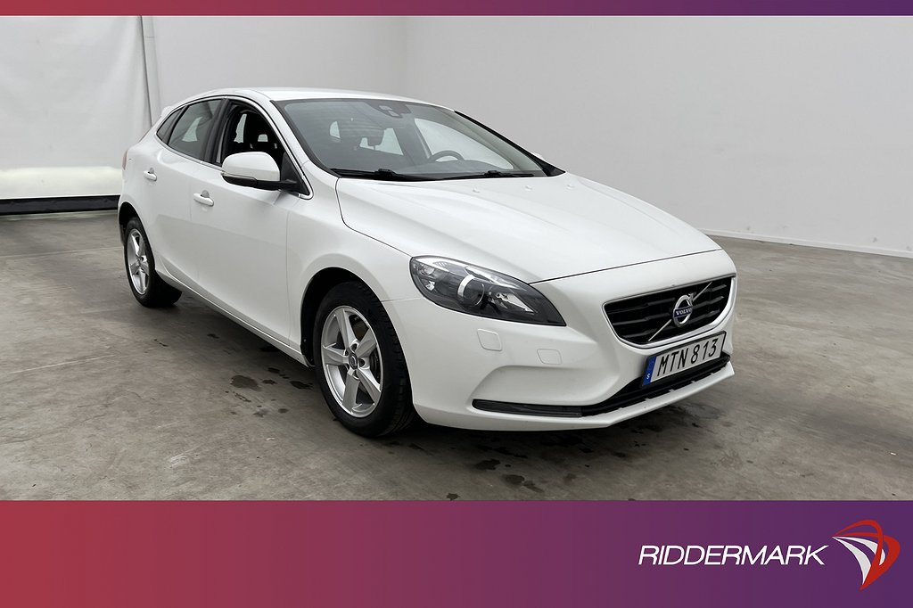 Volvo V40 D3 Momentum VOC Värmare Kamera Navi Halvskinn