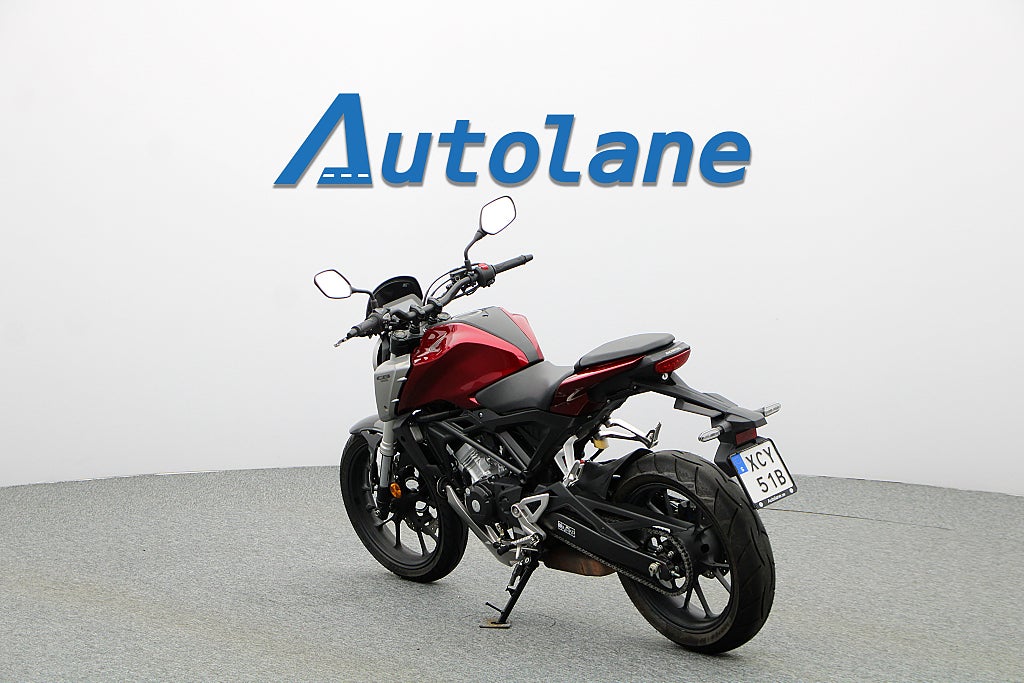 Honda CB125R *RESERVERAD*