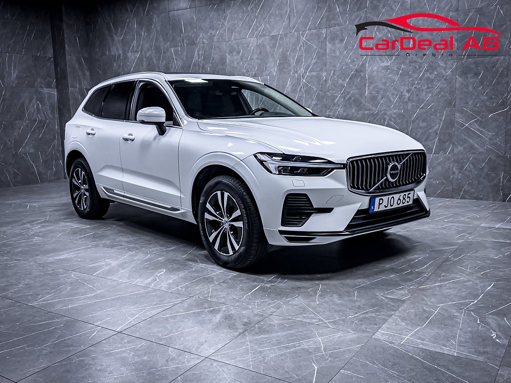 Volvo XC60 Recharge T6 AWD 350hk Core Bright Pano Värmare MOMS