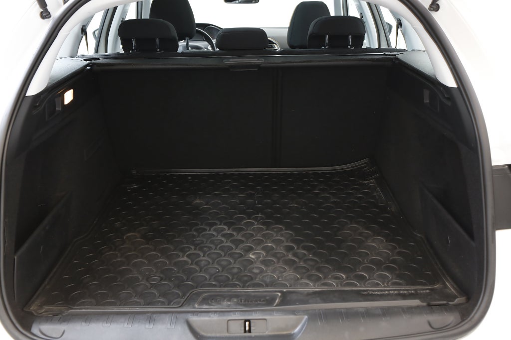 Peugeot 308 1,2 e-THP 110hk Active Kombi Panorama