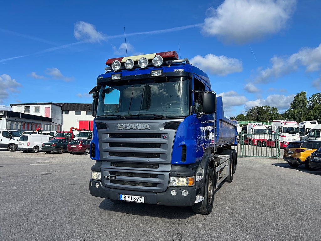 Scania R440 6x2*4 Hiab Lastväxlare inkl Flak, Euro 5