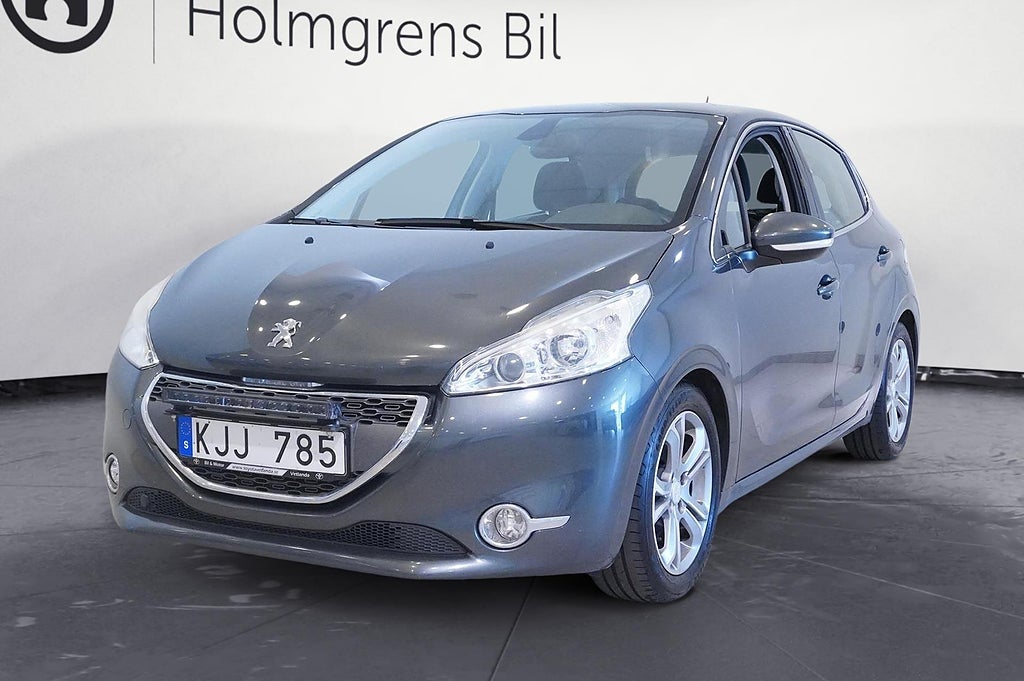 Peugeot 208 1,2 VTi 82hk 5-D Allure Ledramp Motorv. Vinterhjul