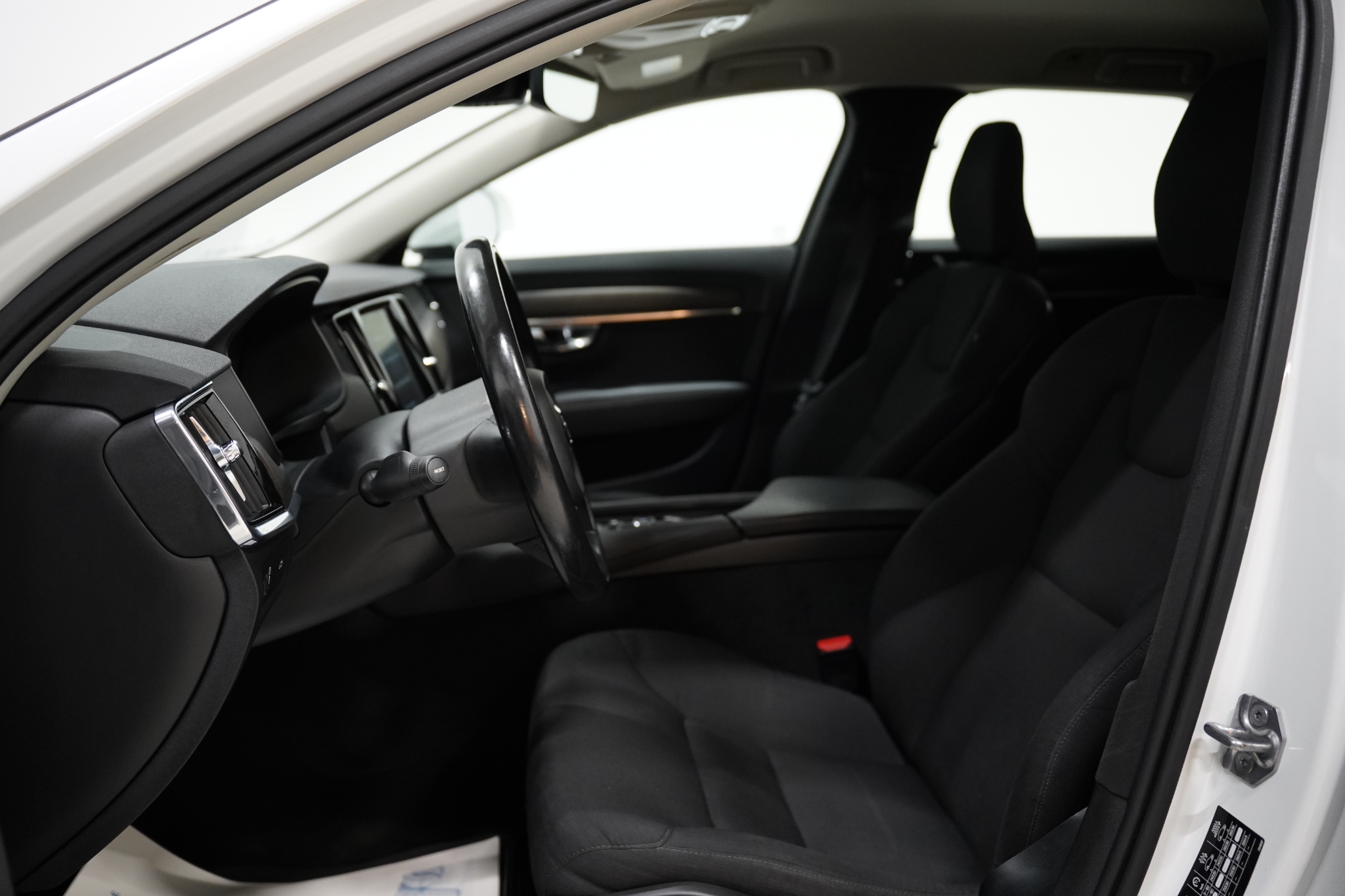 Volvo V90 Cross Country 2019, kuva 7/52