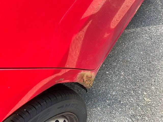 Toyota Yaris 1,0 ( Rost hö/Vä sparklåda )