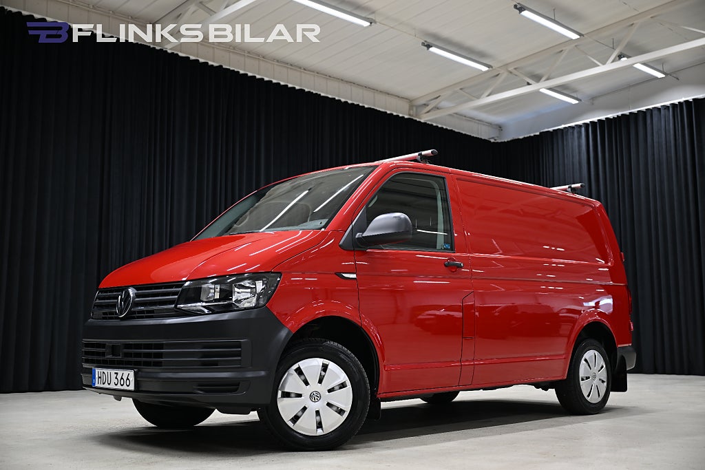 Volkswagen Transporter 102HK V-Inredd|Modul-System|Drag|Värmare|PDC|EnÄgare