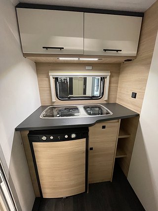Husvagn, 1-axl Caravelair Alba 400 Style 6 av 12