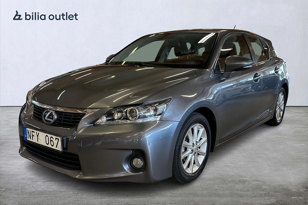 Lexus CT 200h 1.8 CVT Comfort / B-Kamera / Navi / Bluetooth