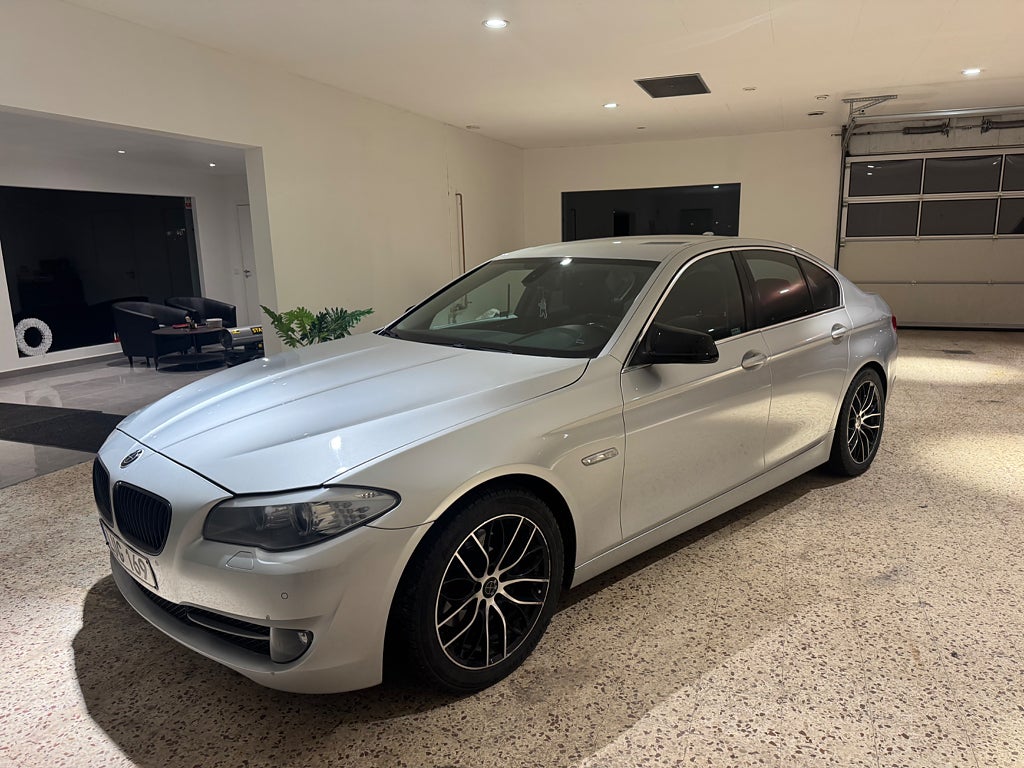 BMW 520d Sedan automat drag välvårdad  