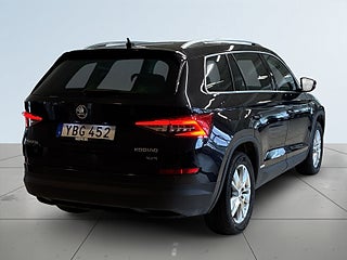 Skoda Kodiaq 2.0 TDI 4×4 Drag Navi S&V-däck Canton-ljud Mvärm CarPla – bild 4