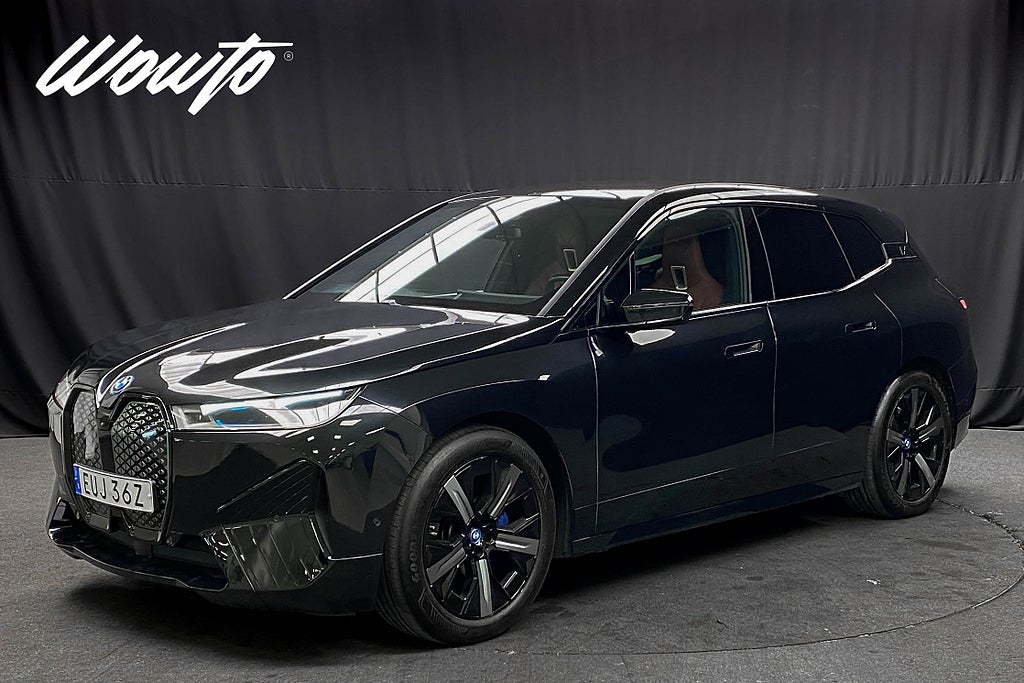 BMW iX xDrive50 524HK Sportpaket /Laser/HuD/Sky Lounge/Moms