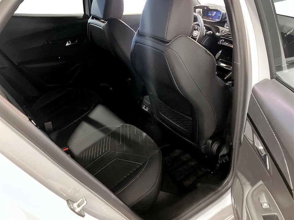 Bild på Peugeot 2008 GT 1.2 PT 130hk Aut B-KAMERA CARPLAY