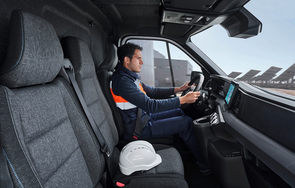 Nissan Interstar NYA Interstar DIESEL | N-Connecta 2025