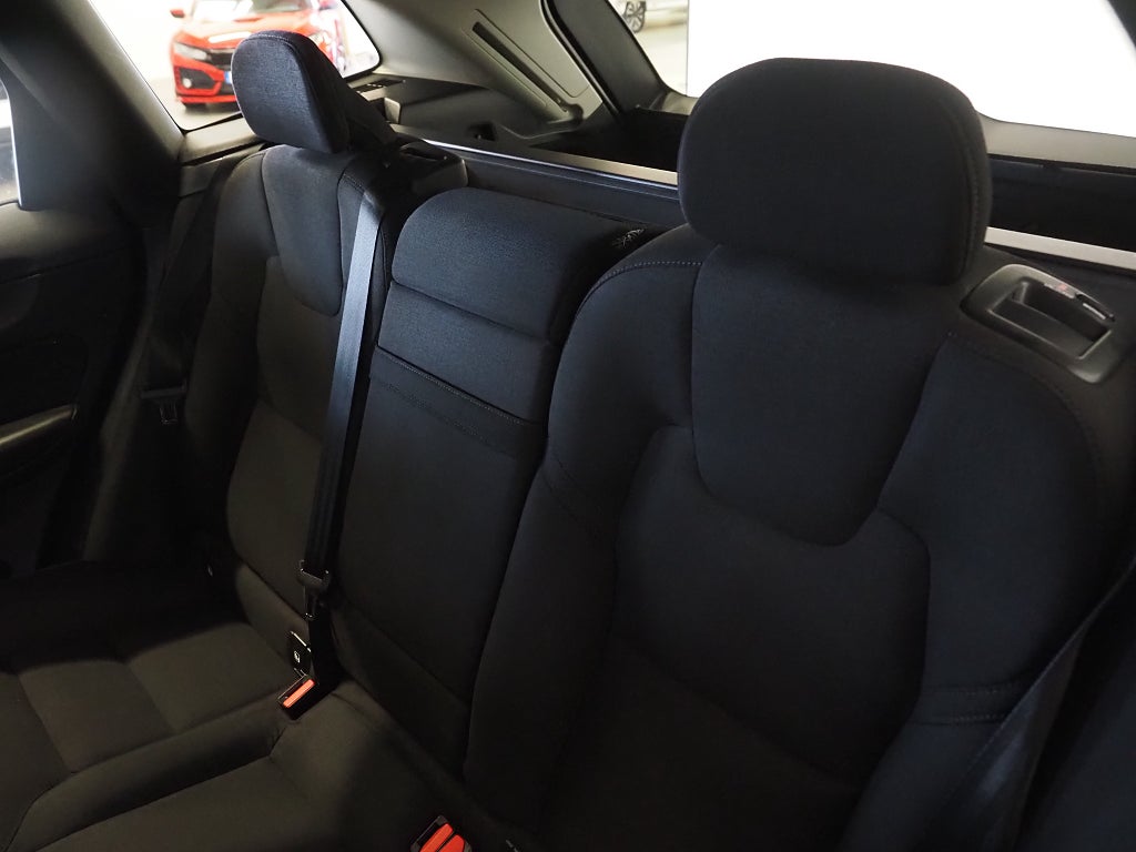 Volvo XC60 D4 AWD Geartronic 190hk Momentum Drag D-Värm 2019