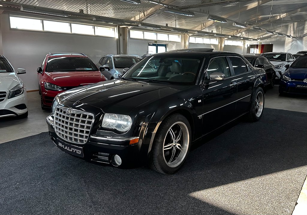 Chrysler 300C 5.7 V8|Sv-såld|Taklucka|Ny besiktad|Ny servad |