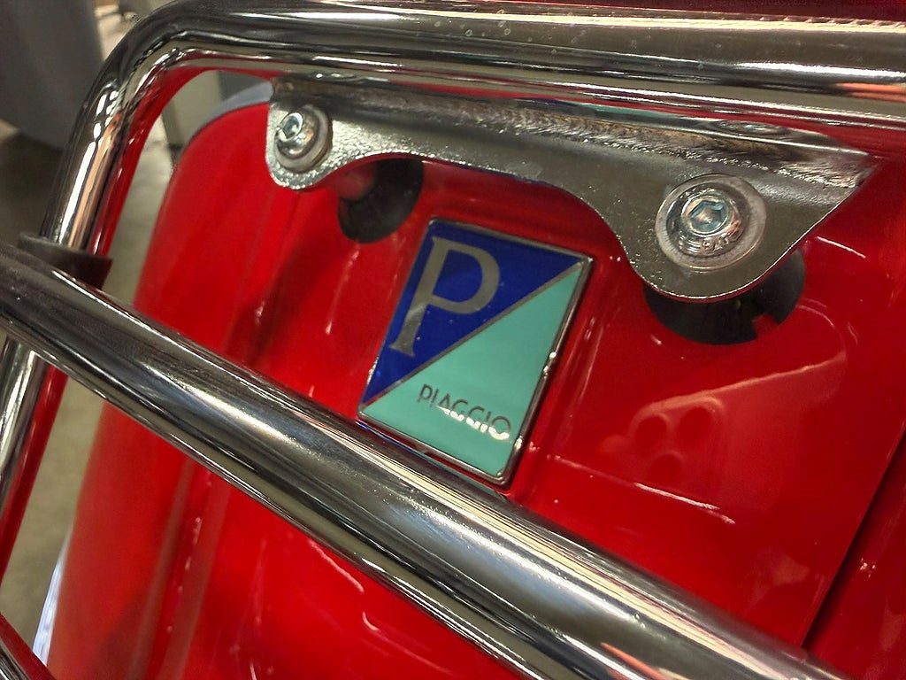 Vespa gts-300-e4 Piaggio Vespa GTS 300 Väska, Hållare, LÅG MIL, Topcas