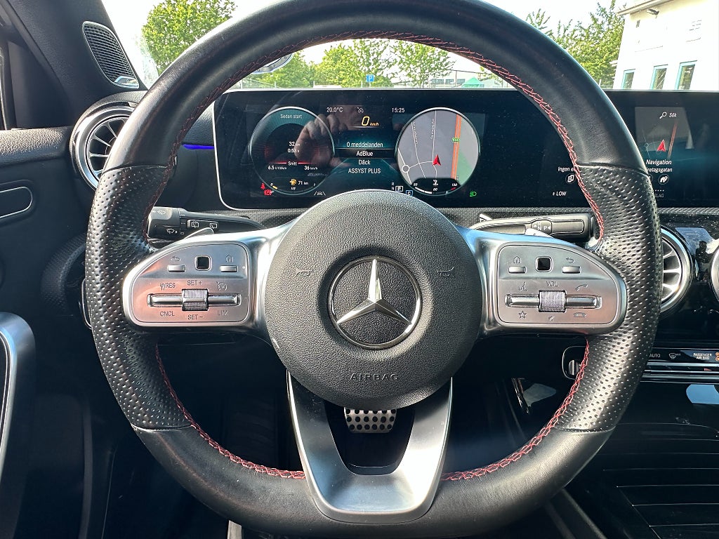 Mercedes-Benz A 180 d 7G-DCT AMG Line