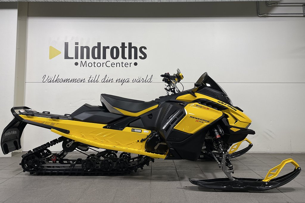 Ski-Doo Renegade X-RS 900 ACE Turbo R HUB / S shox-25 Spara 27000:- 
