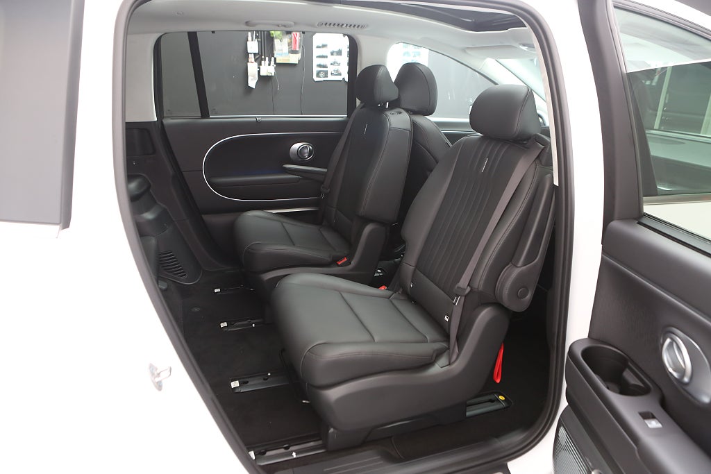 Hyundai IONIQ 9 6-sits AWD 110kWh Performance Calligraphy - fd. demobil 2025